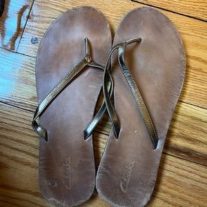 Clarks Flip Flops
